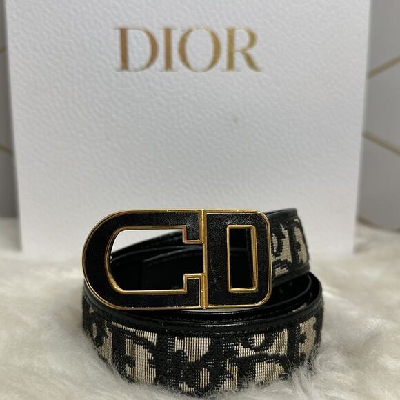 💯Authentic Christian Dior Belt- Small Sized🍀 - Picture 4 of 13